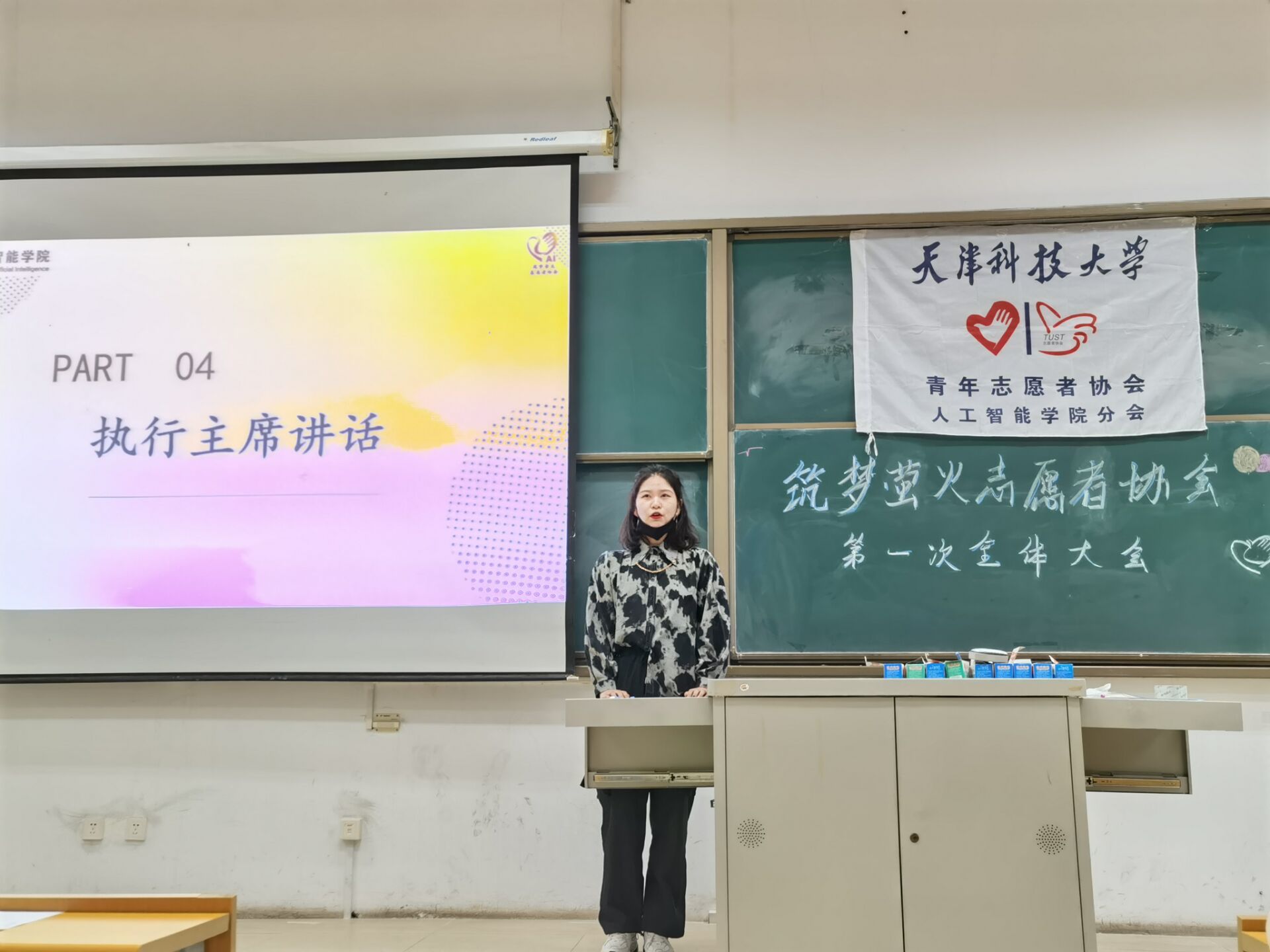 fe2dcf33b3af4e6480d0699a90bbb273.jpg fe2dcf33b3af4e6480d0699a90bbb273.jpg