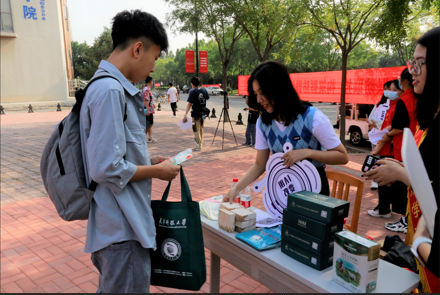 5bbd390b5d0a4527b212b2d815fd7043.png 5bbd390b5d0a4527b212b2d815fd7043.png