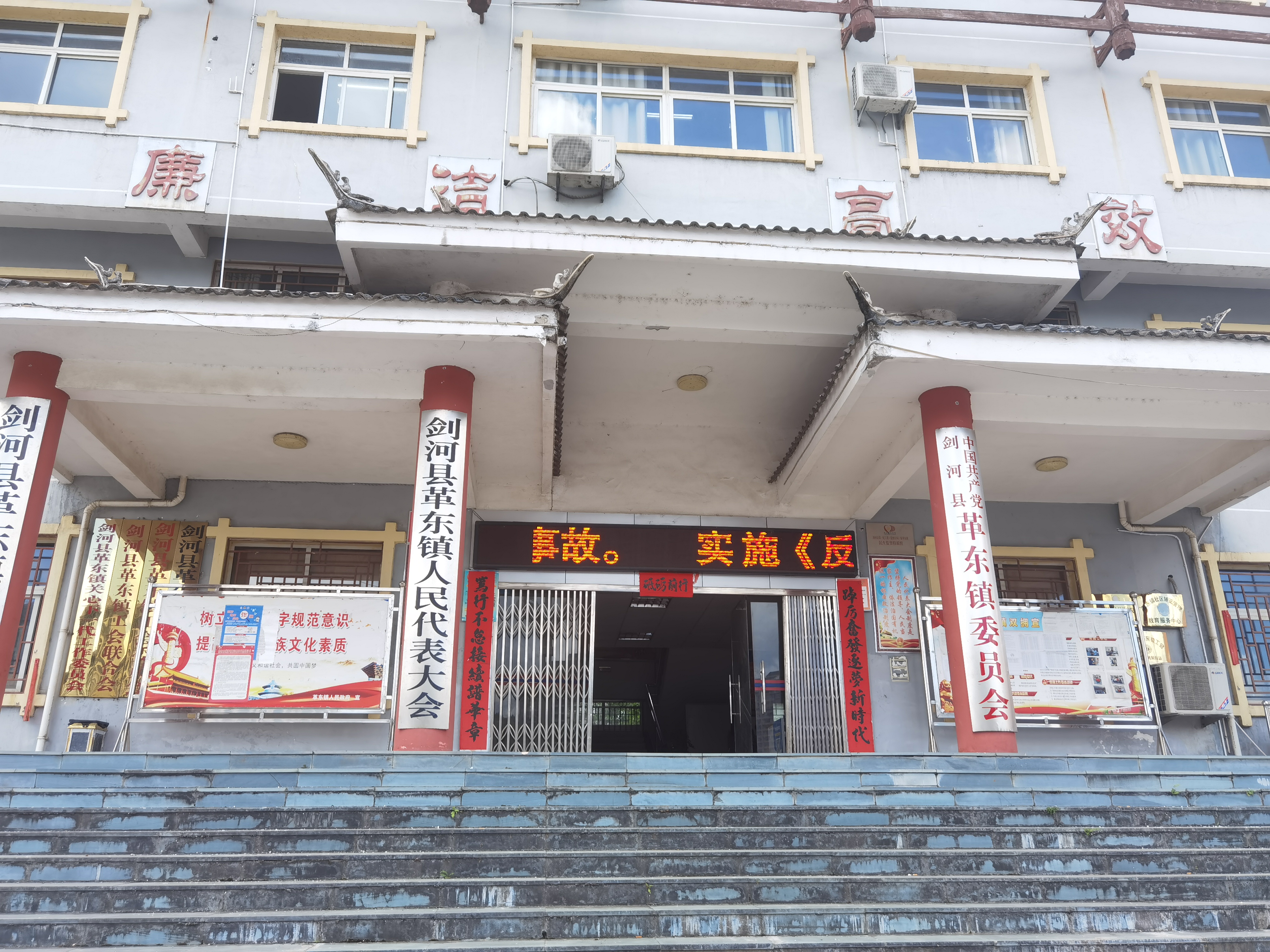 c59556cb14d6470a981ac8e0013eef55.jpg c59556cb14d6470a981ac8e0013eef55.jpg