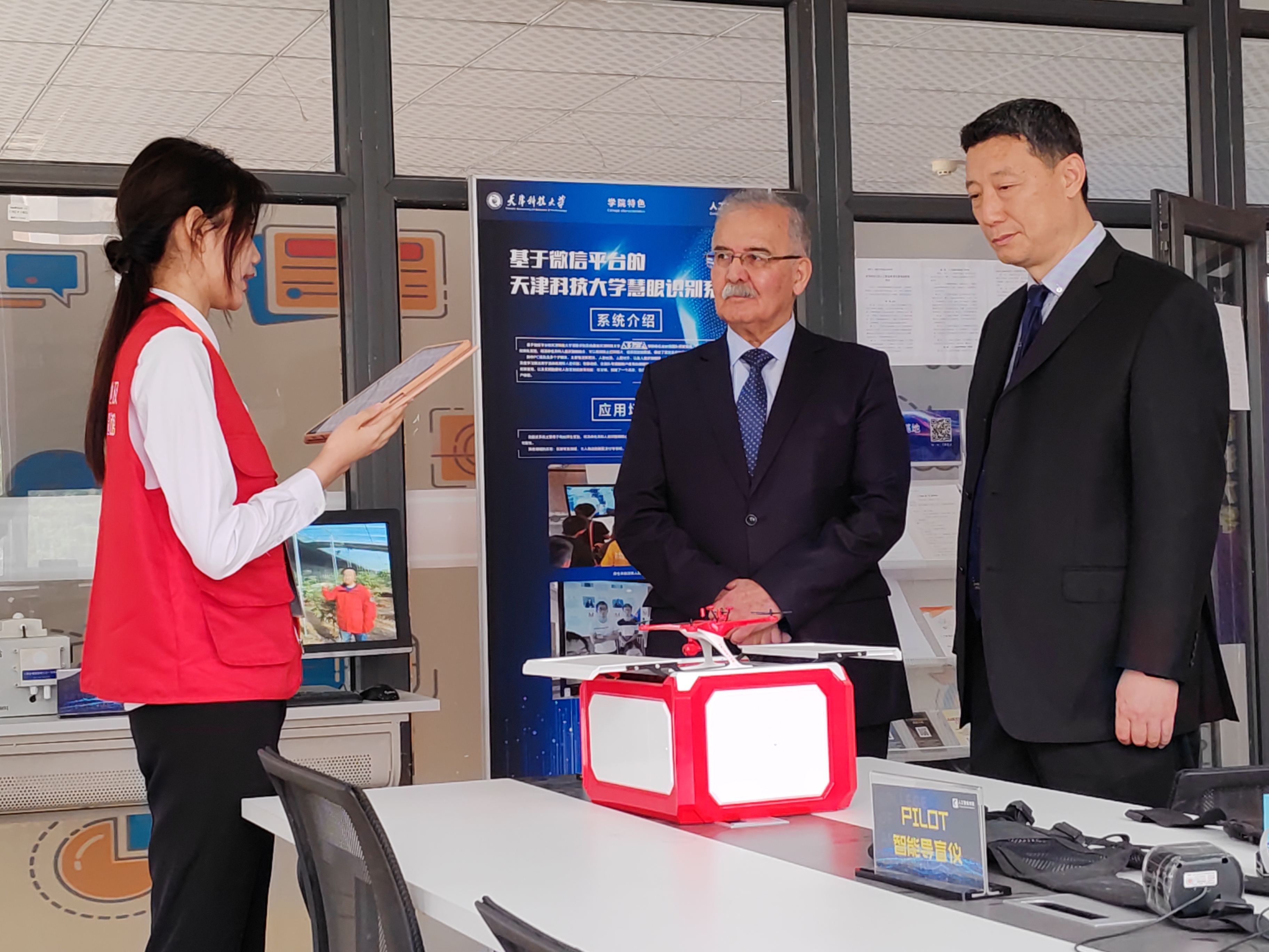 051ad9f29c2248ea87df630dd6cce29a.jpg 051ad9f29c2248ea87df630dd6cce29a.jpg