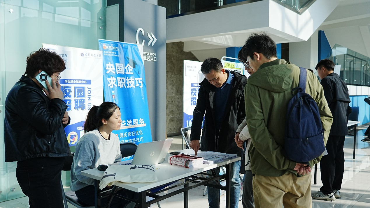 a7d09f6dda1947c3a5de8917920151ed.png a7d09f6dda1947c3a5de8917920151ed.png