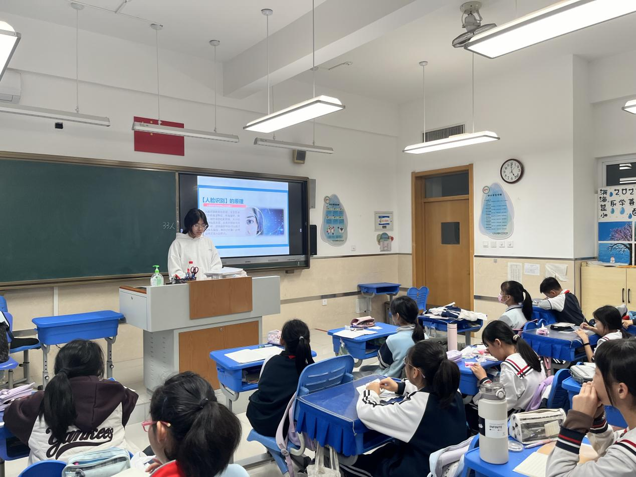 68e89a5b06ef437b8a946fa3a857cb66.png 68e89a5b06ef437b8a946fa3a857cb66.png