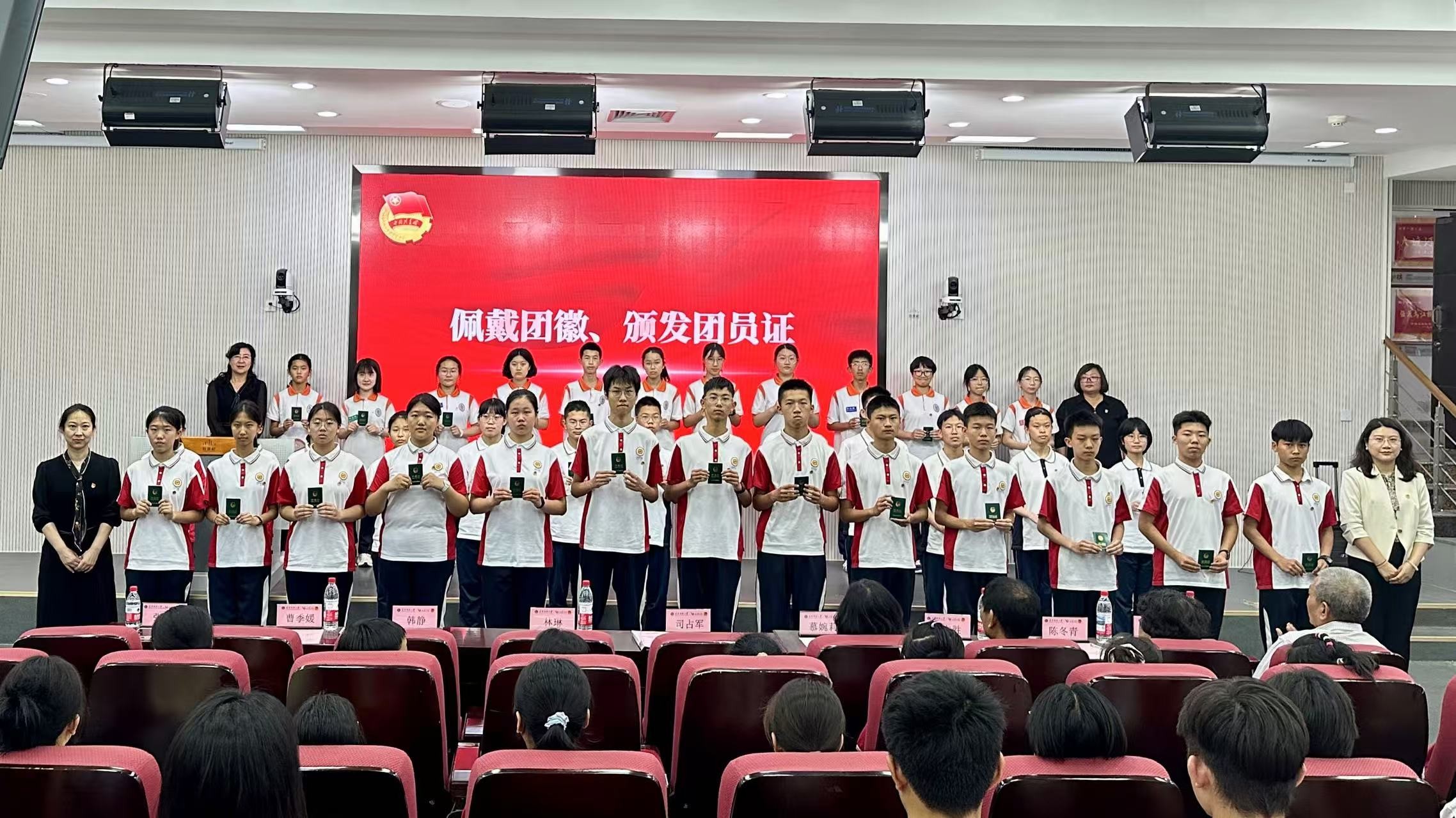 987dcc9b947b4f9ba7612911c8670c9a.jpg 987dcc9b947b4f9ba7612911c8670c9a.jpg